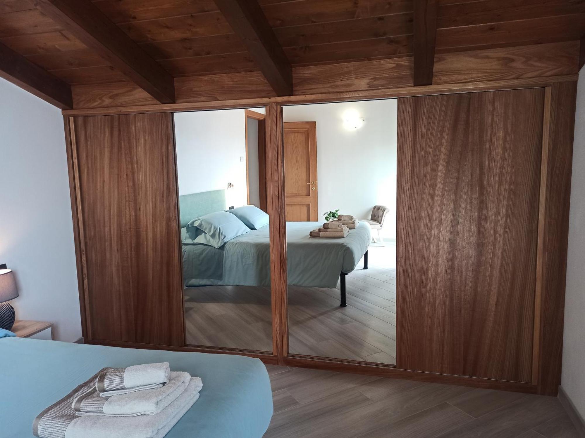 Larius Apartment - Como Lake View Mandello del Lario Eksteriør billede